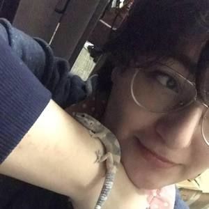 Meet your Posher, Reyna